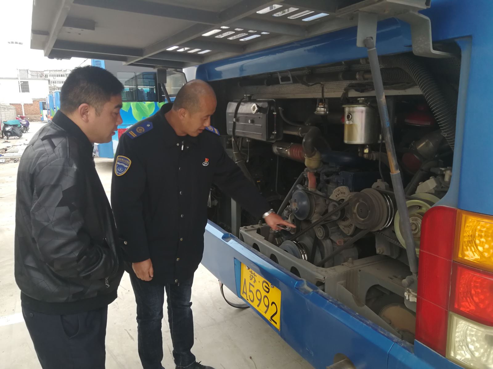 公交集團公交事業(yè)一部開(kāi)展秋季車(chē)輛安全專(zhuān)項檢查